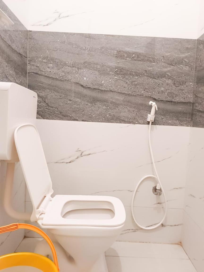 Rudra Elite Lägenhet Rāmeswaram Exteriör bild
